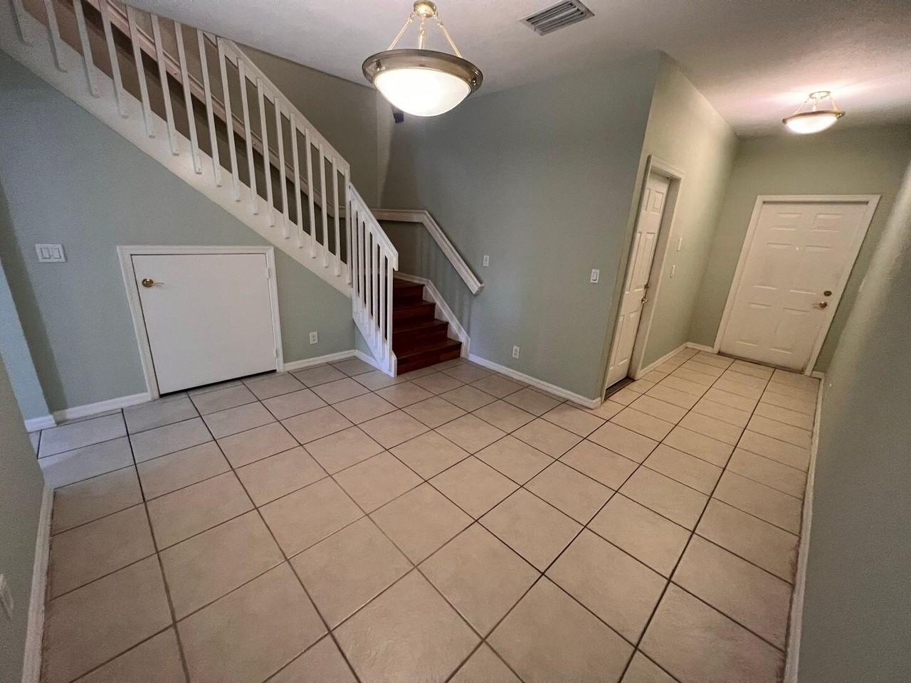 3361 Nw 29th Ct - Photo 3 of 19