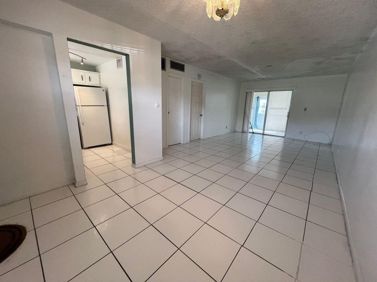 4191 Nw 26th St #172 - Photo 3 of 8