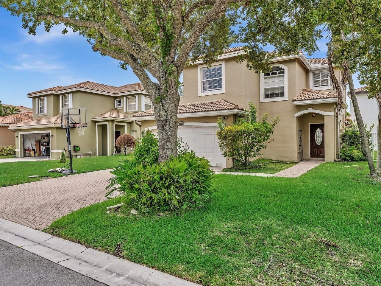 7145 Crescent Creek Way