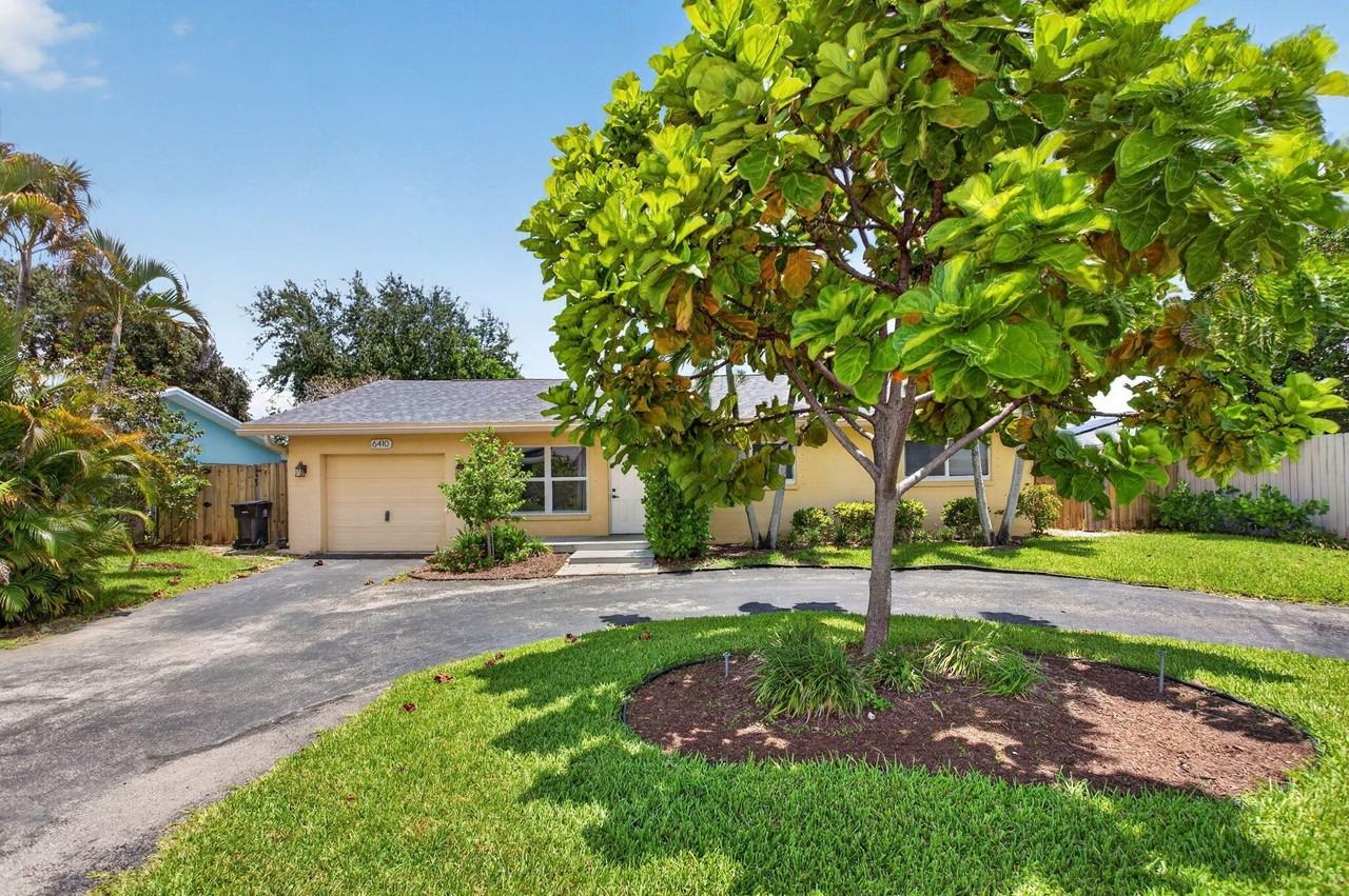 6410 Nw 34th Ave - Photo 5 of 38