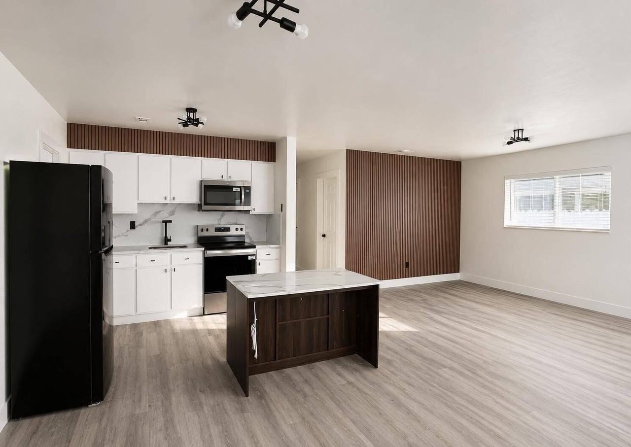 2126 Nw 47th Ter - Photo 2 of 14