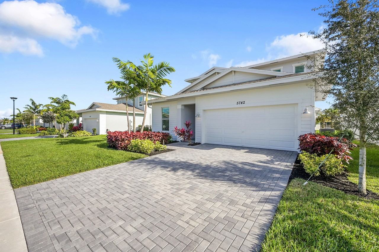 5742 Graceful Way - Photo 2 of 41