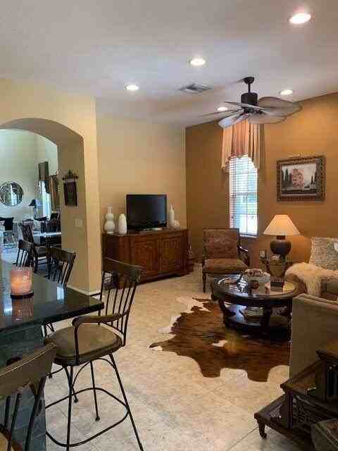 1136 Vintner Blvd - Photo 7 of 41