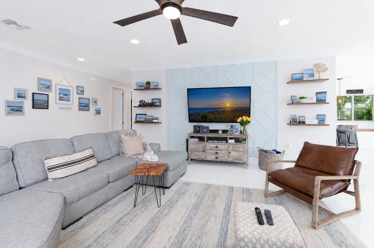 314 Ne Surfside Ave - Photo 7 of 47