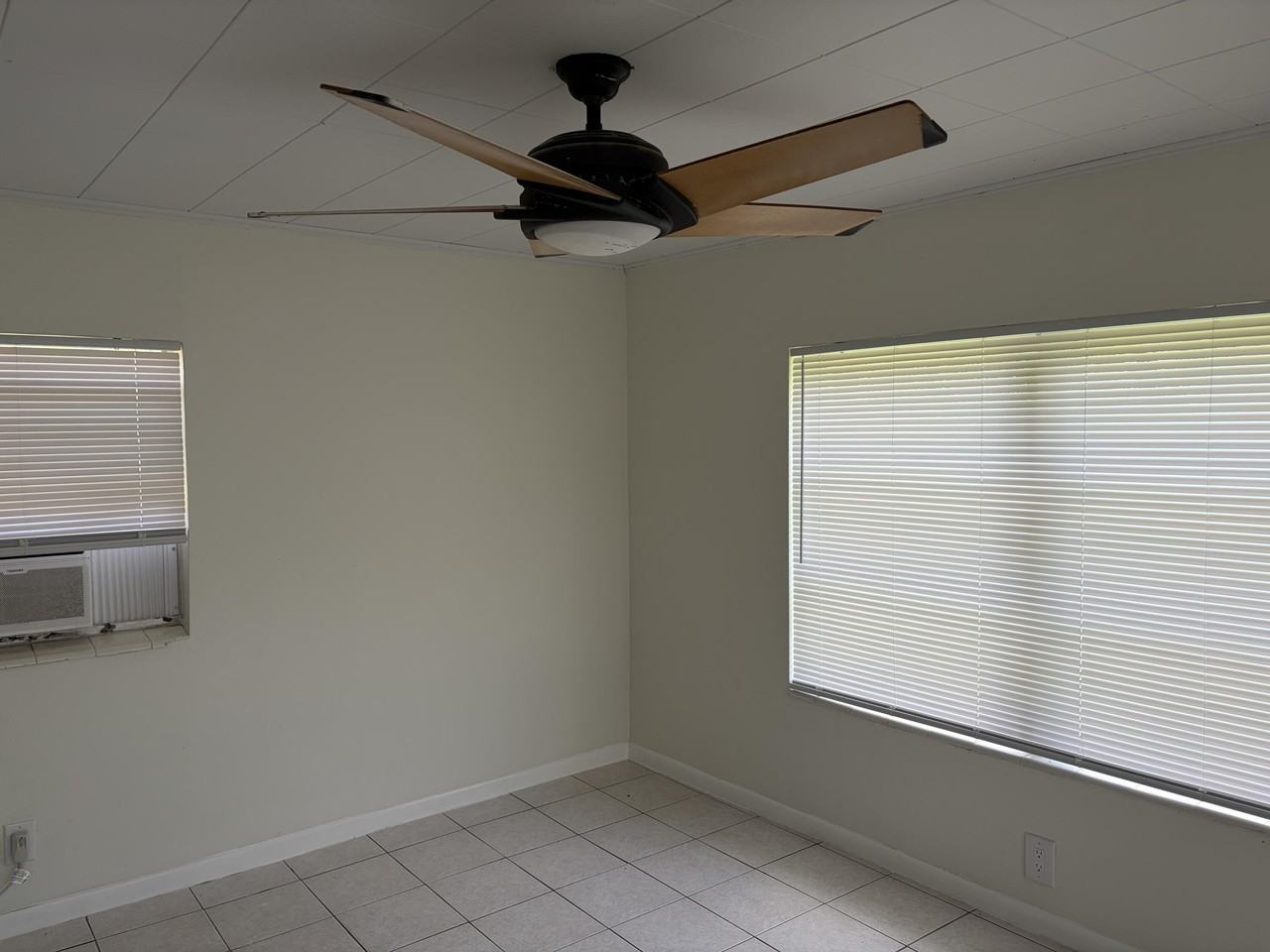 2320 Sunrise Dr - Photo 3 of 21