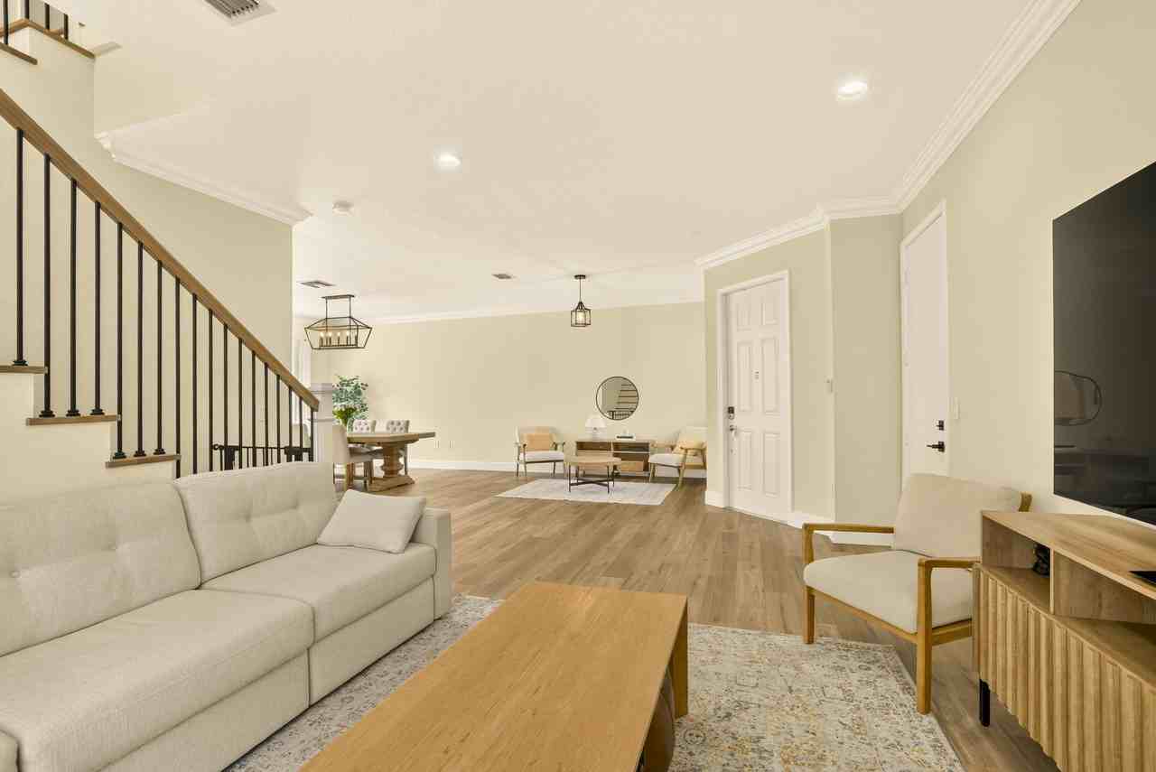 7630 Topiary Ave - Photo 7 of 50