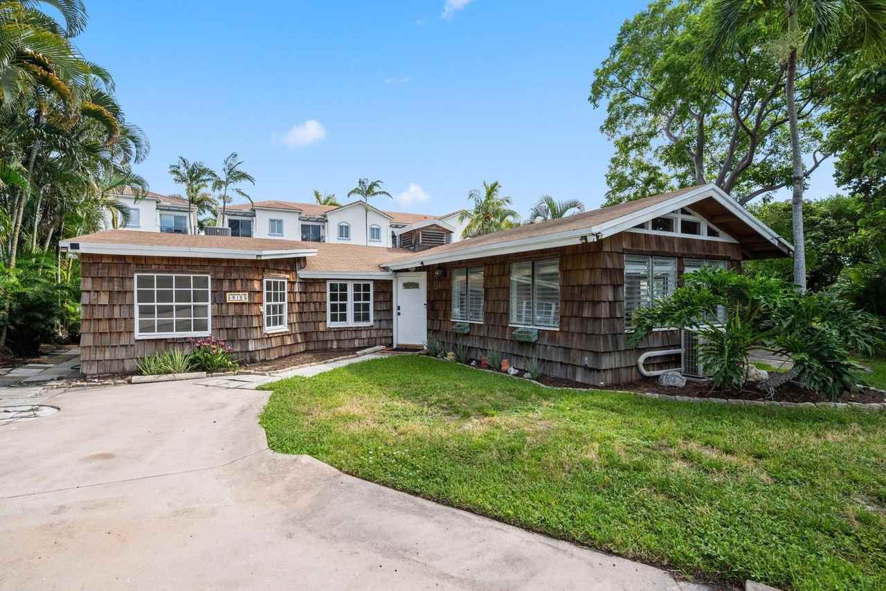 816 Chukker Rd - Photo 2 of 28