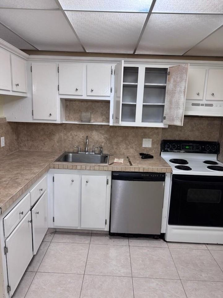 1010 Country Club Dr #108 - Photo 2 of 19