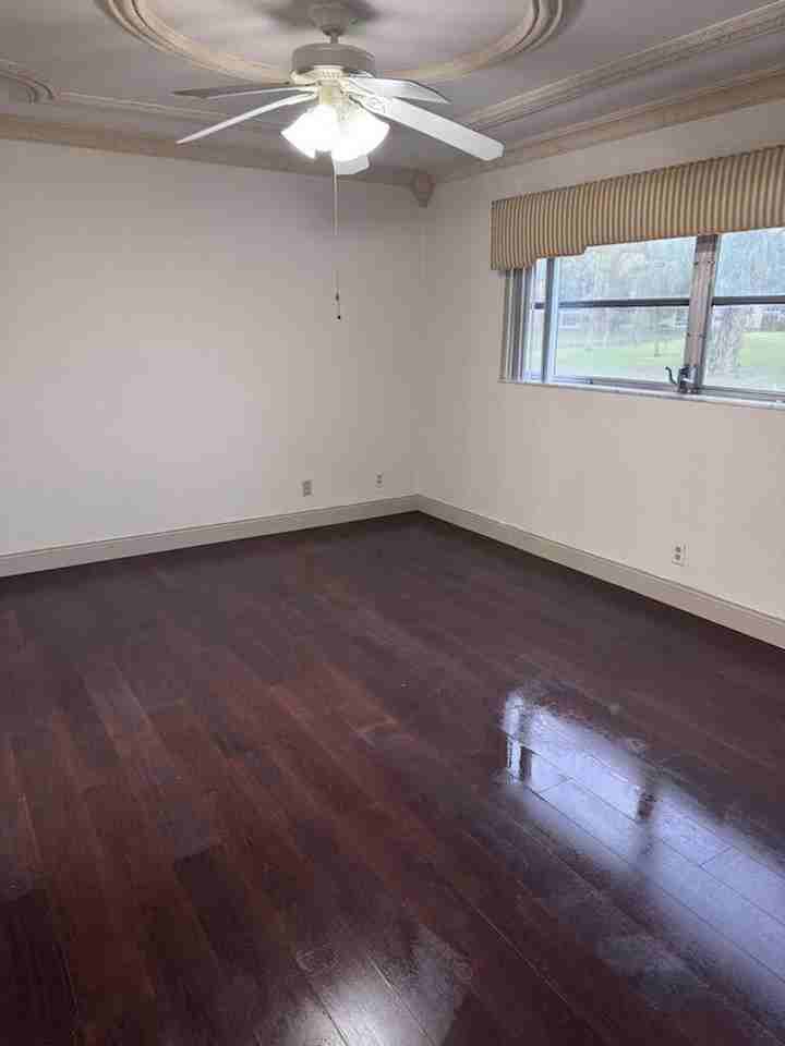 1010 Country Club Dr #108 - Photo 6 of 19