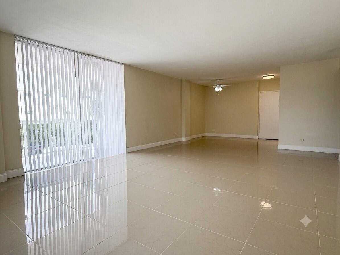 2800 N Flagler Dr #211 - Photo 6 of 22