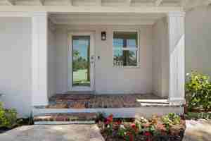 featured image of 543 Ne 3rd Ave