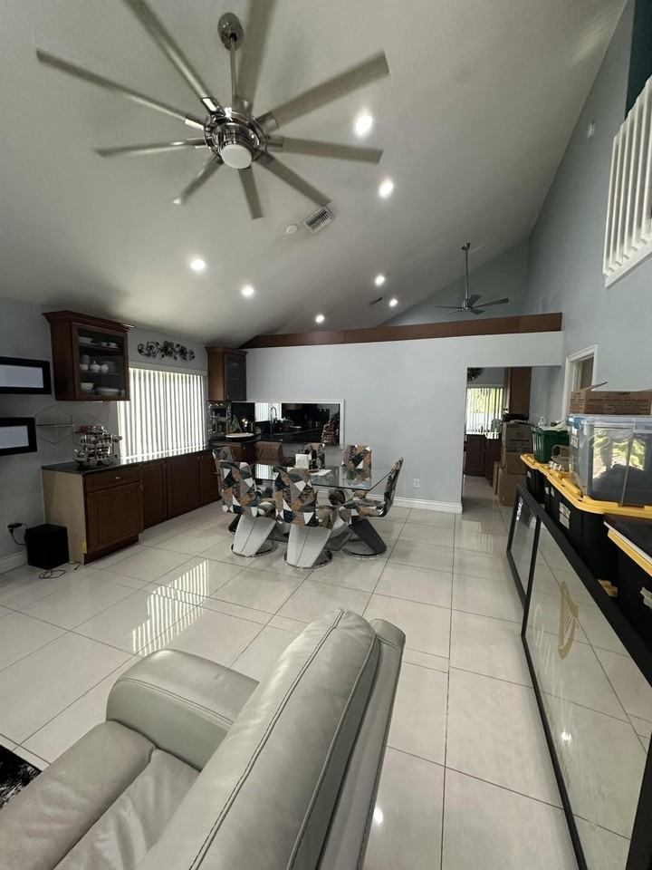 8 Elton Pl - Photo 3 of 27