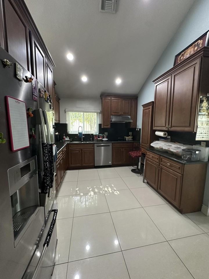 8 Elton Pl - Photo 6 of 27