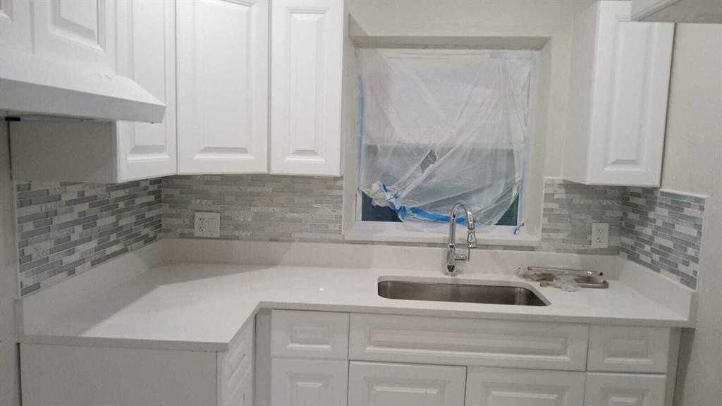 510 Texas Ct #A - Photo 2 of 3