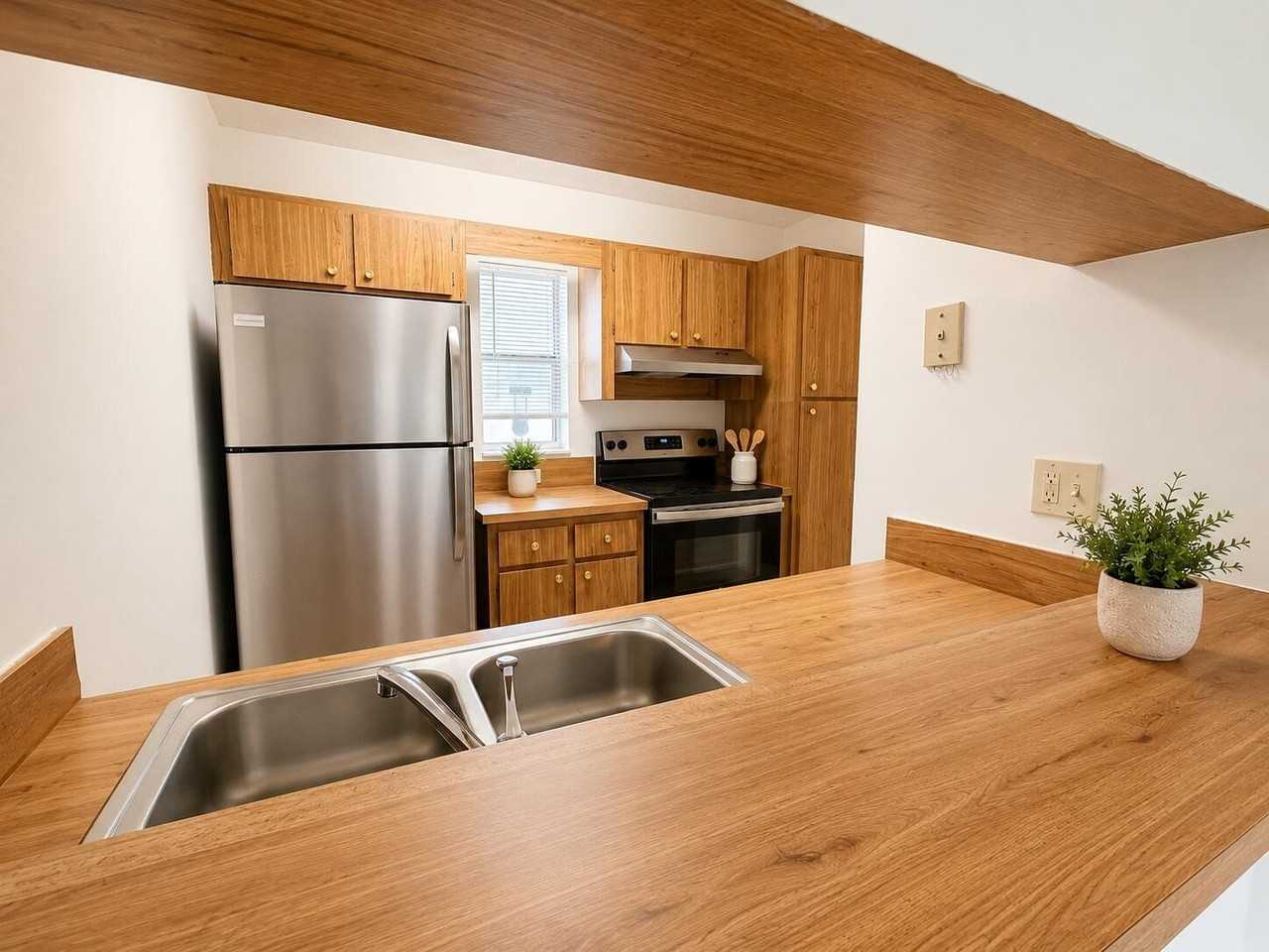 918 Twin Lakes Dr #8M - Photo 7 of 28