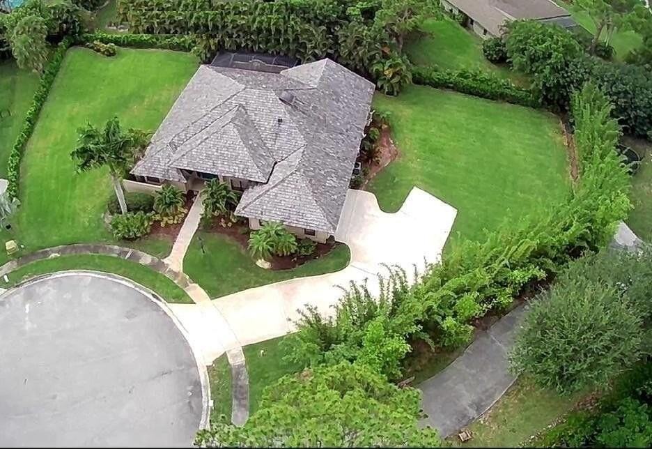 6118 Creekside Trl - Photo 2 of 21
