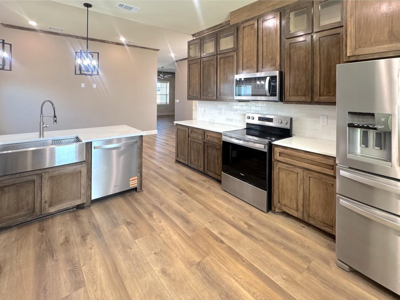 3007 Spirit Ln - Photo 3 of 25