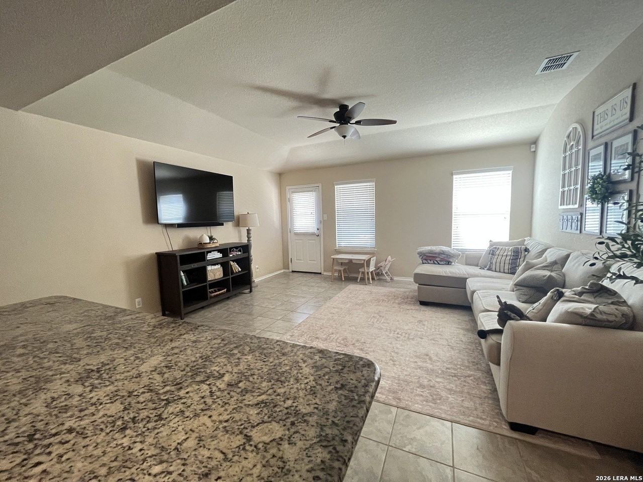 8919 Bowen Br - Photo 4 of 13