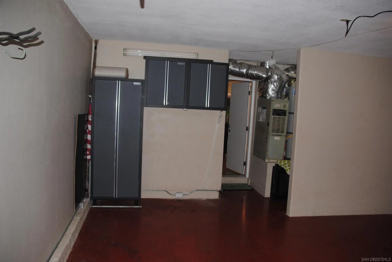 6555 High Knoll Rd - Photo 7 of 15