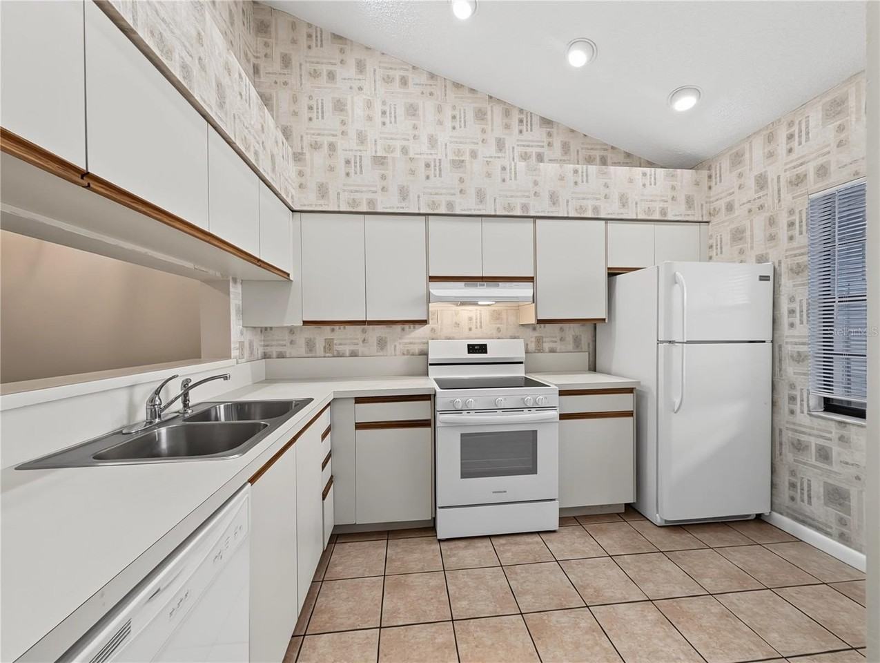 4554 Morningside #42 - Photo 5 of 24