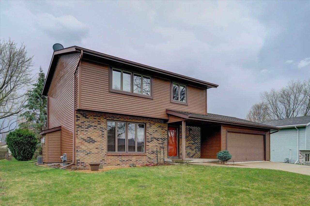 5117 Hackney Way