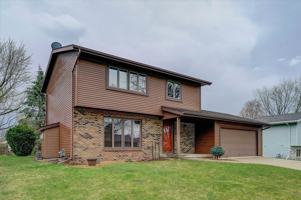featured image of 5117 Hackney Way