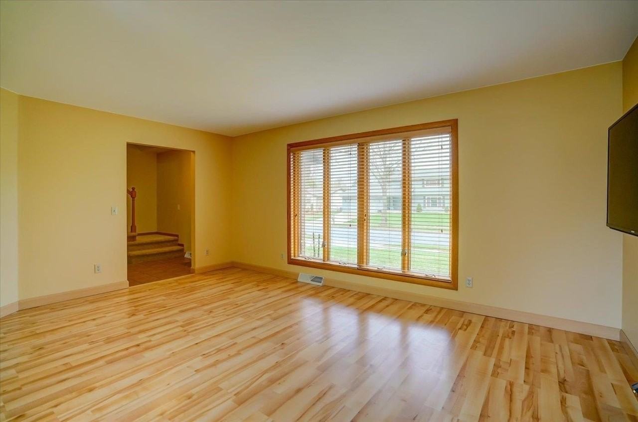 5117 Hackney Way - Photo 7 of 43