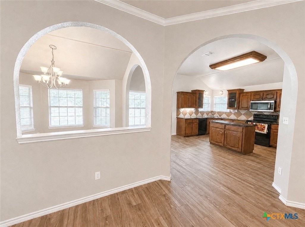 714 Tundra Dr - Photo 4 of 17