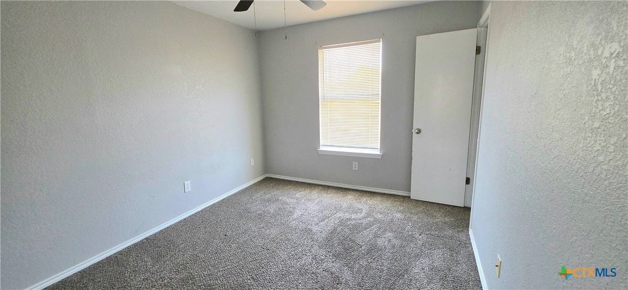 1802 Windward Dr #A - Photo 2 of 6