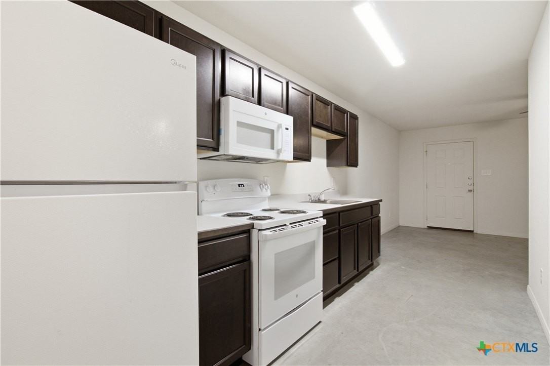912 S 6th St #B - Photo 7 of 16