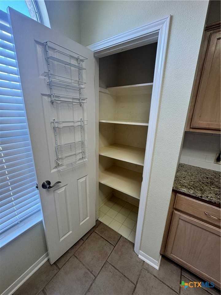 605 Pennsylvania Ave - Photo 7 of 25