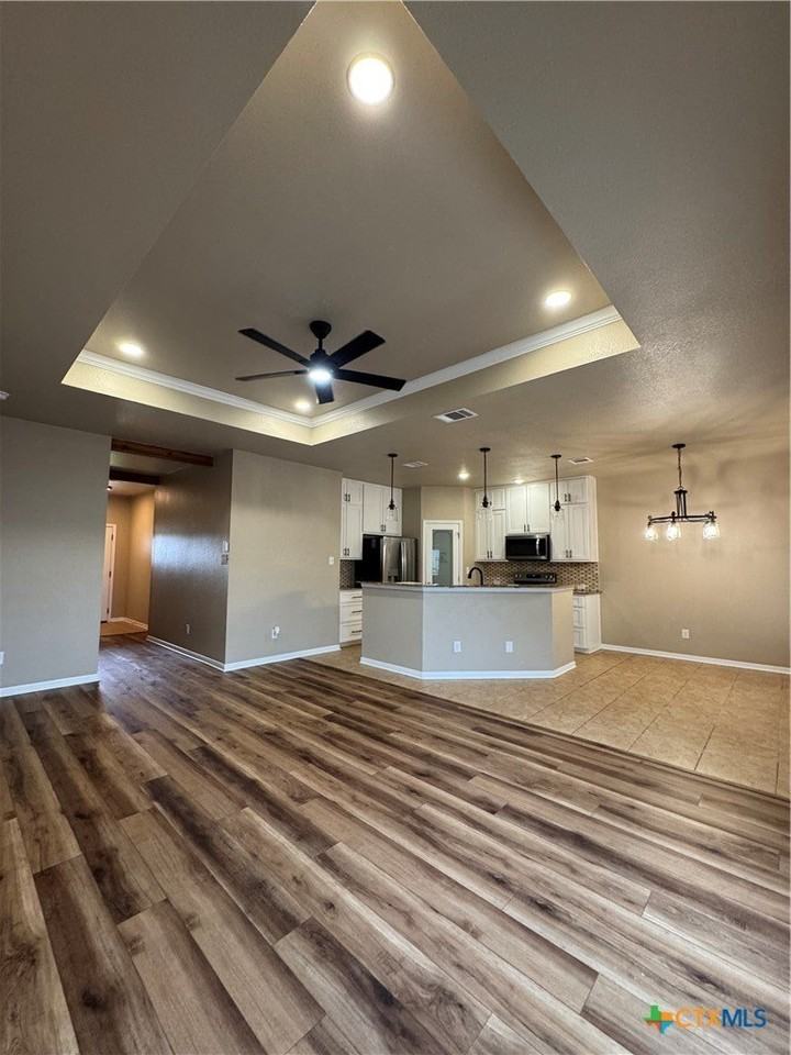 416 Parkfield Ln - Photo 5 of 12