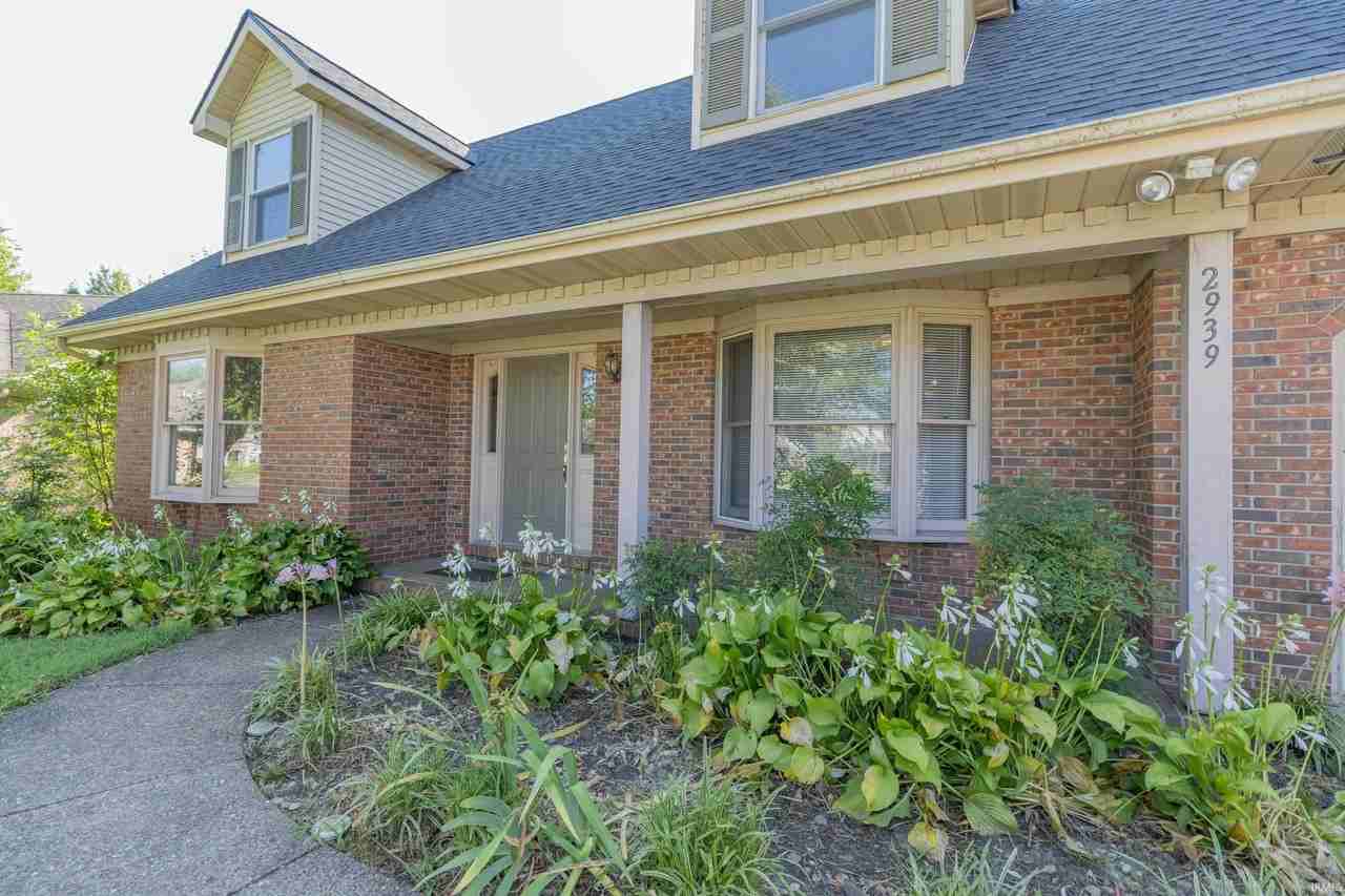 2939 Woodside Ct - Photo 2 of 25