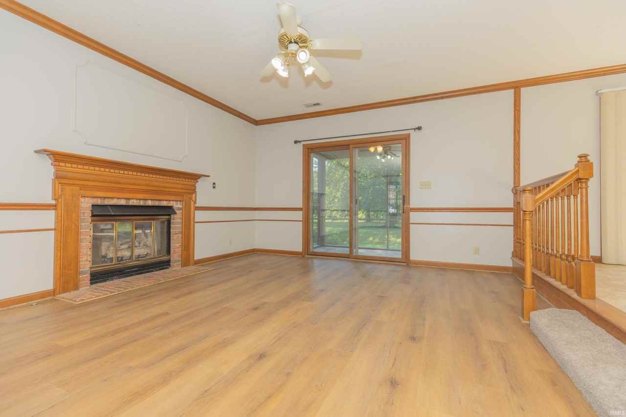 2939 Woodside Ct - Photo 6 of 25