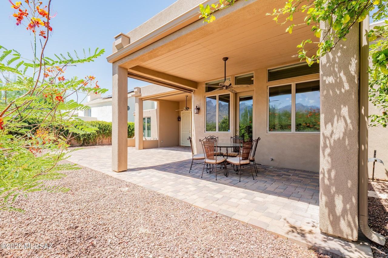 11776 N Labyrinth Dr - Photo 5 of 36