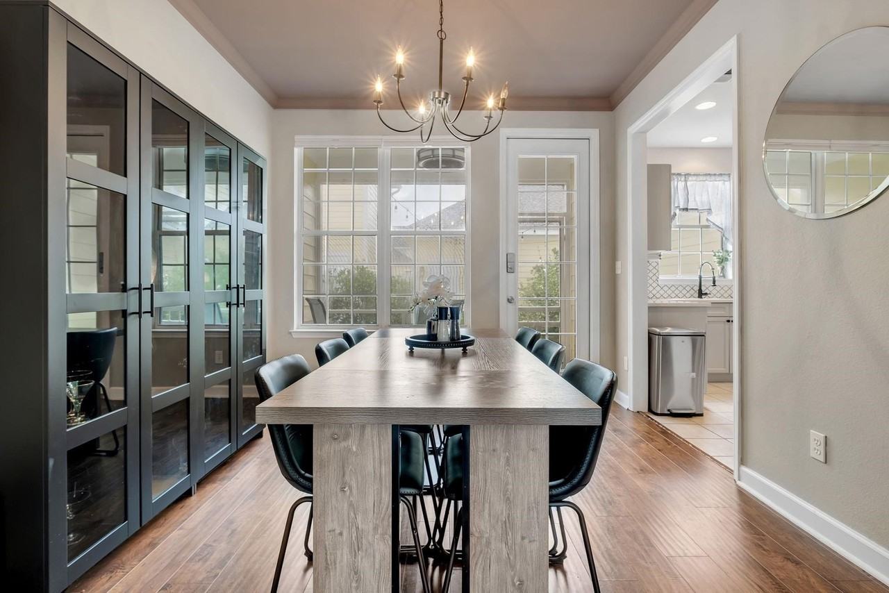 4311 Four Oaks Blvd - Photo 5 of 35