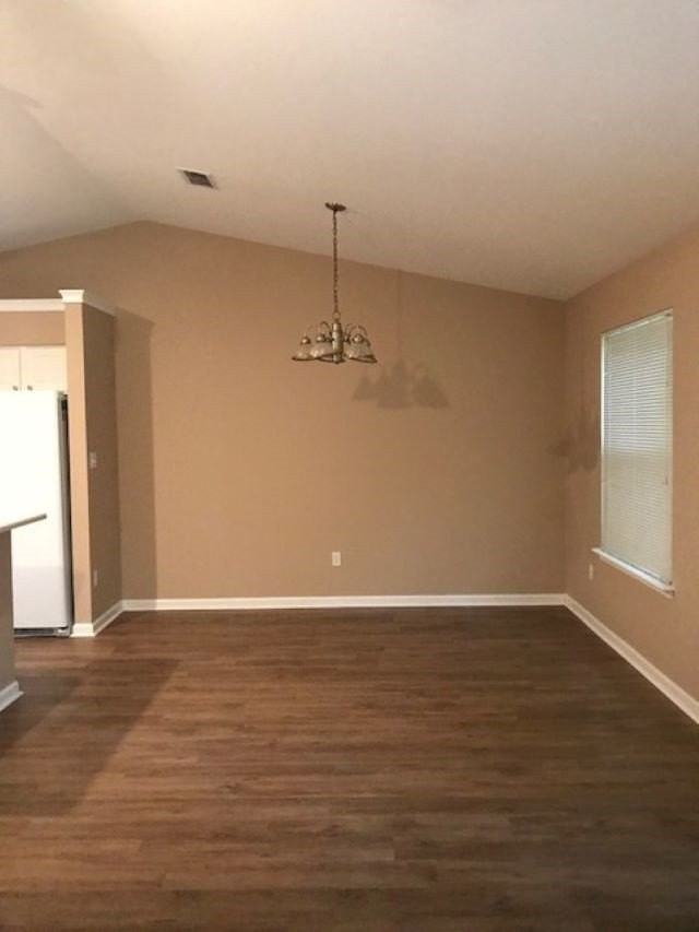 2810 Dumont Dr - Photo 5 of 14