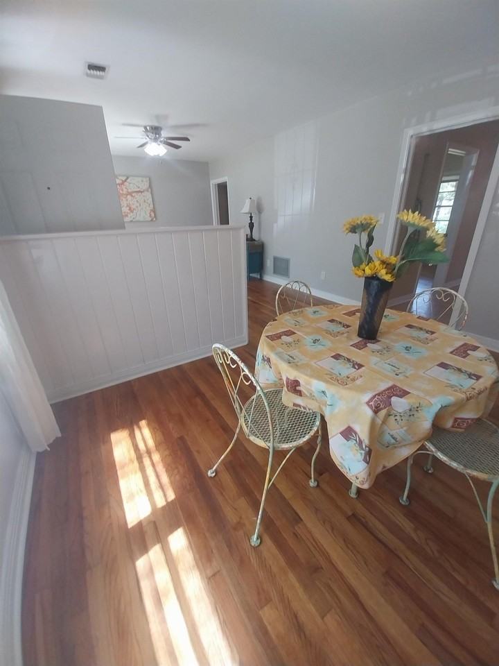 1428 Charlotte St - Photo 6 of 18