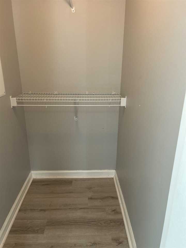 1929 Durham Ave - Photo 3 of 10