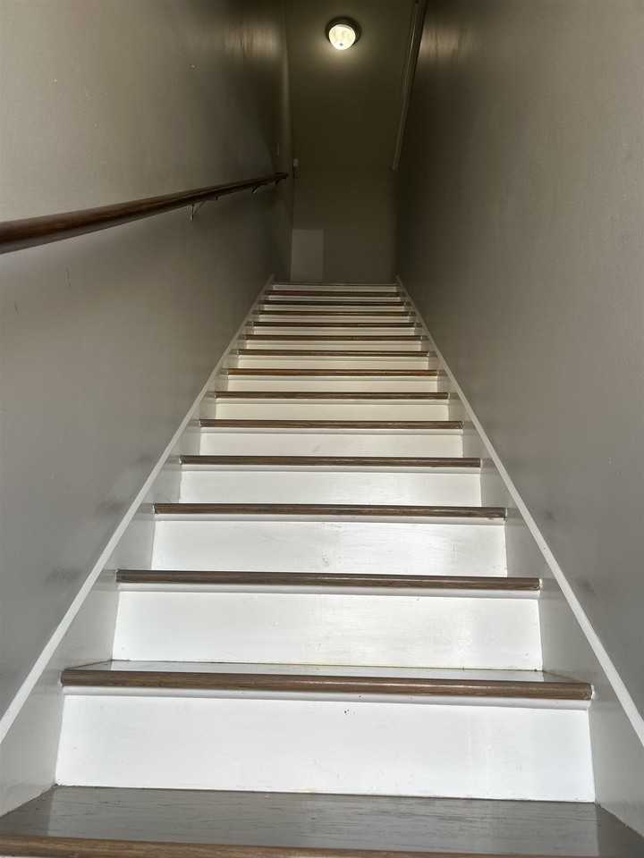 1929 Durham Ave - Photo 5 of 10