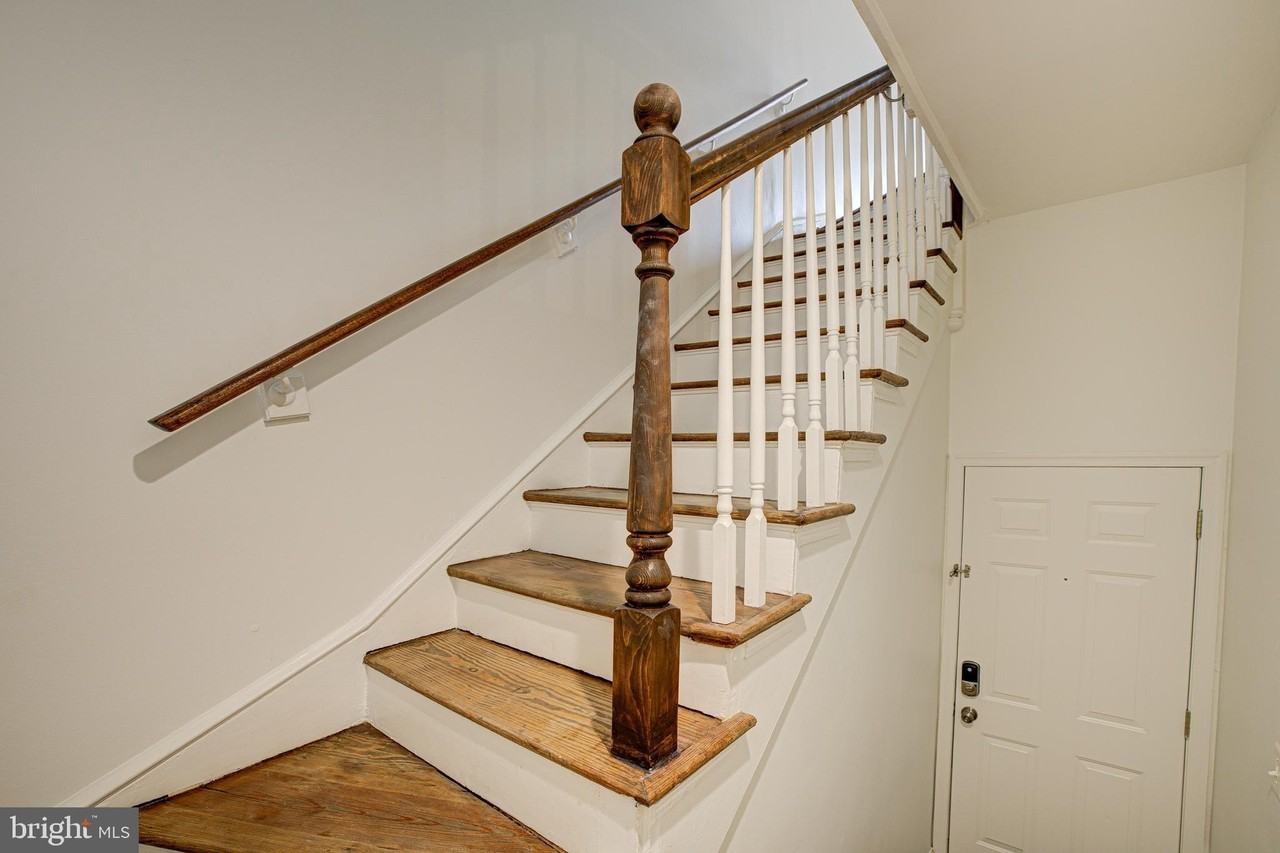 2209 Washington Cir Nw #3 - Photo 3 of 24