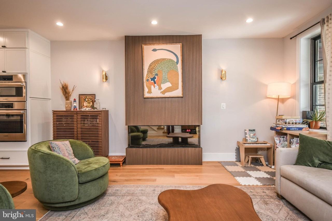 1368 Randolph St Nw - Photo 3 of 48