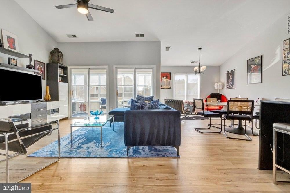 297 Lakeside Dr #71D - Photo 3 of 26