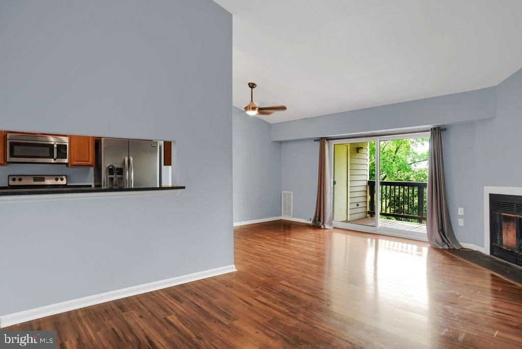 200 Spring Maiden Ct #301 - Photo 2 of 15
