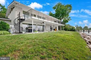 featured image of 1323 Magnolia Ave