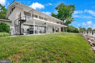 1323 Magnolia Ave - Photo 1 of 1
