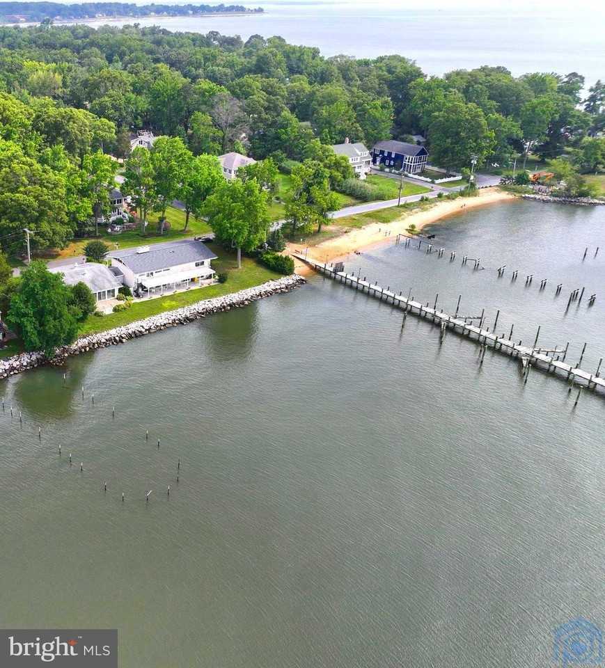 1323 Magnolia Ave - Photo 4 of 29
