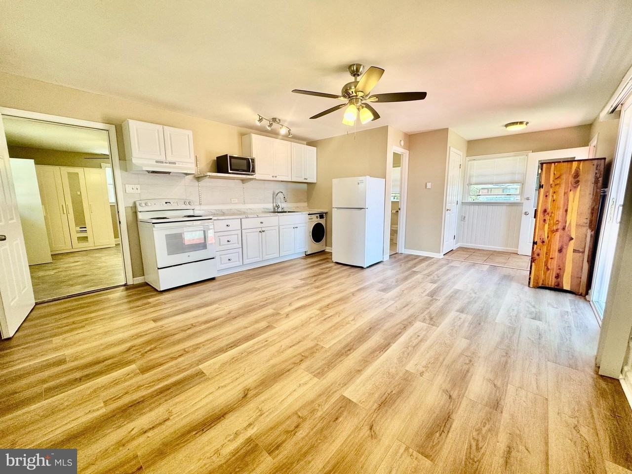 4740 Frederick Ave - Photo 5 of 23