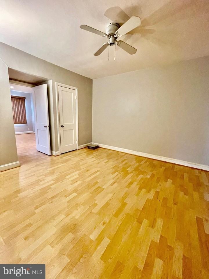 2914 Clearview Ave #1 - Photo 7 of 14