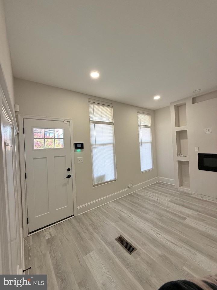 2807 Clifton Ave - Photo 3 of 35